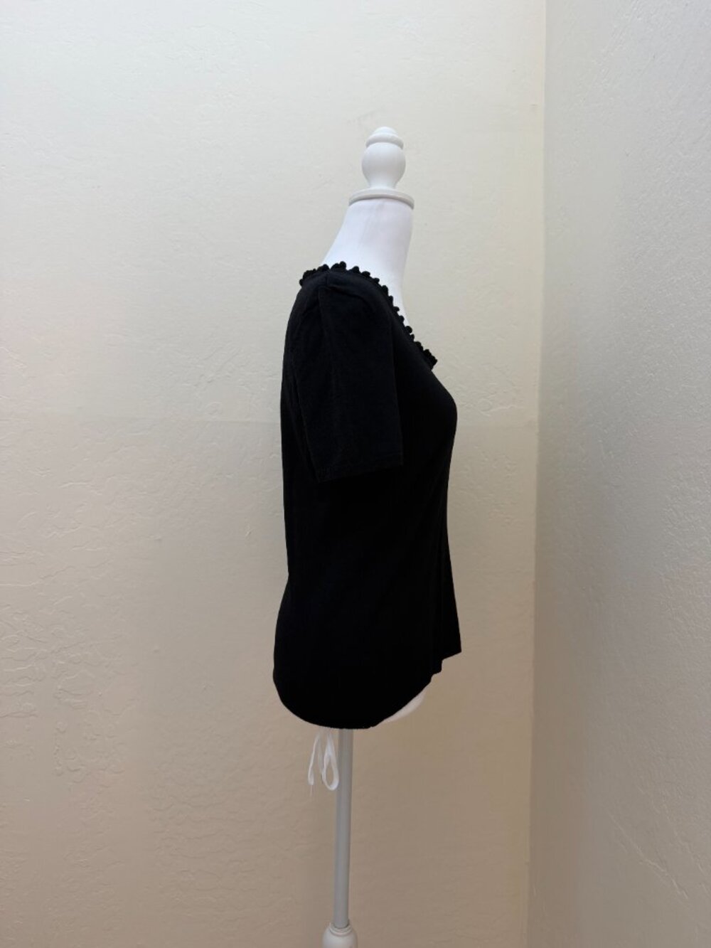NWT I.N.C Ruffled Collared Top - Picture 2 of 7